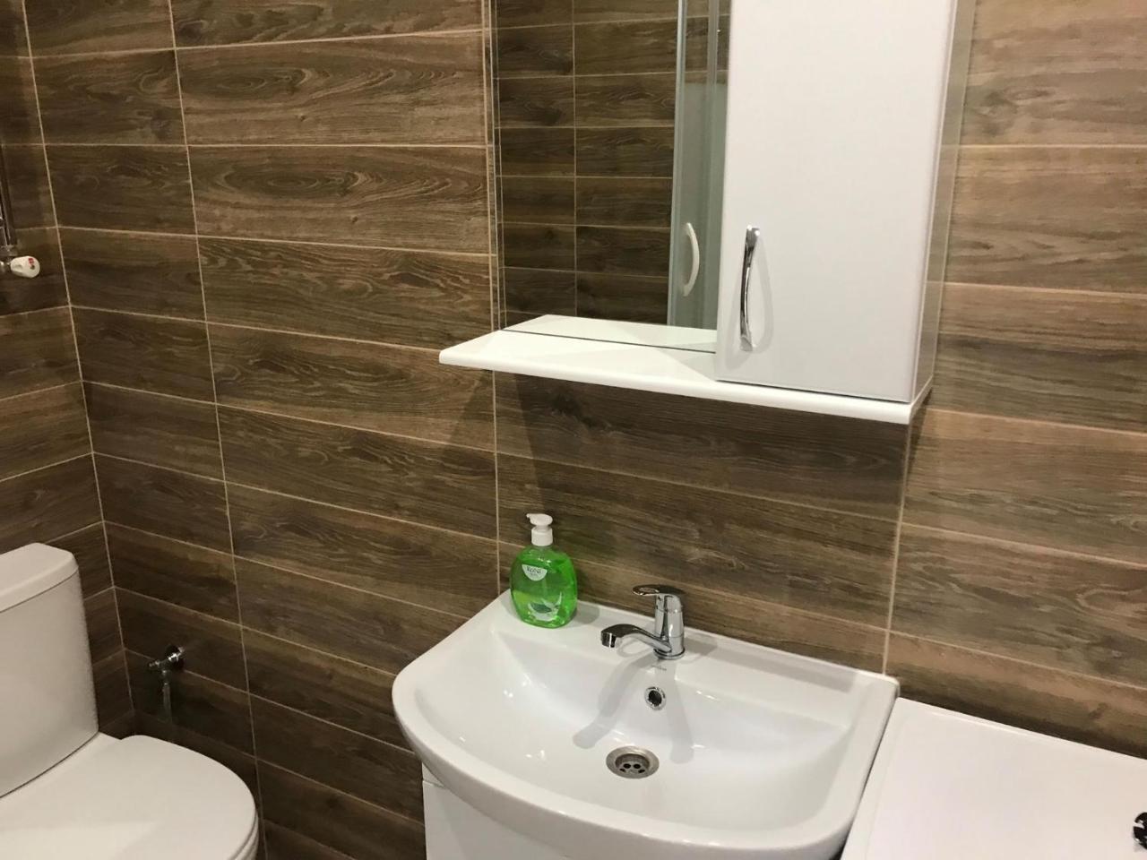 Modern Apartment リヴィウ エクステリア 写真