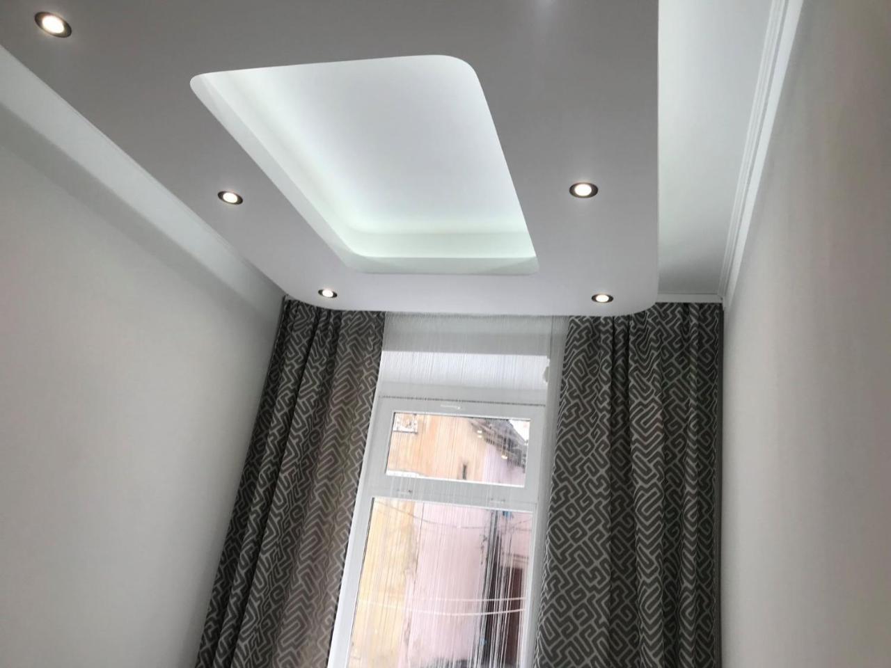 Modern Apartment リヴィウ エクステリア 写真