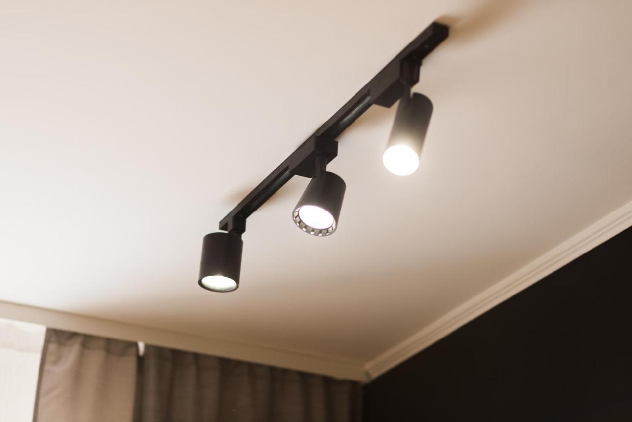 Modern Apartment リヴィウ エクステリア 写真